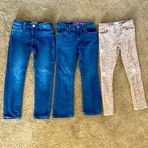 Bundle of 3 pairs of size 6x7/8 jeans - 2 NWOT